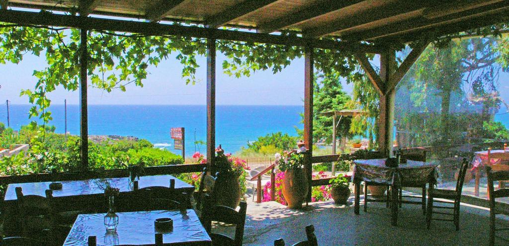 Zorbas Rooms Frangocastelo ภายนอก รูปภาพ